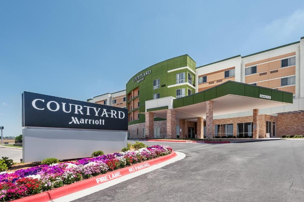 Courtyard by Marriott Ardmore Image 16